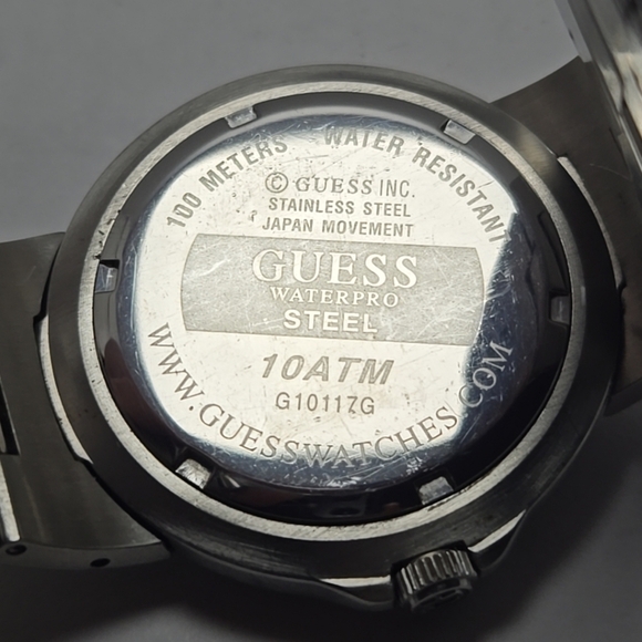 Mens Guess Waterpro Chronograph 42mm Watch G10117G Silver Blue New Battery - Picture 10 of 10